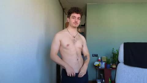 Snapshot of hellish_sugar chatting on 04/07/26, 04:46 Remy online show from 04/07/26, 04:46