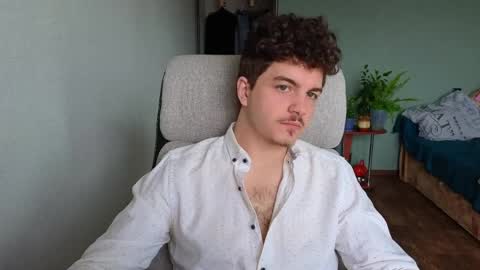 Snapshot of hellish_sugar chatting on 04/09/26, 04:56 Remy online show from 04/09/26, 04:56