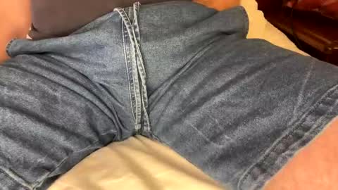 Snapshot of hello902 chatting on 10/28/25, 03:32 David Whinston Smith online show from 10/28/25, 03:32