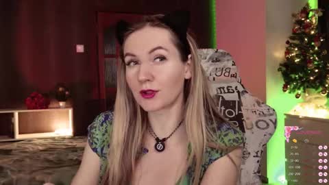 Alisia  Monday to Friday from 10 am to 4 pm GMT 2 online show from 01/14/26, 09:15