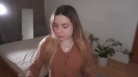 Snapshot of hello_taya chatting on 01/12/26, 06:40 Taya online show from 01/12/26, 06:40