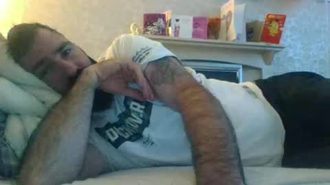 hellobunbunx0 online show from 10/06/25, 07:50