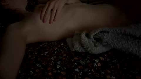 hellokitten123 online show from 03/12/25, 04:13