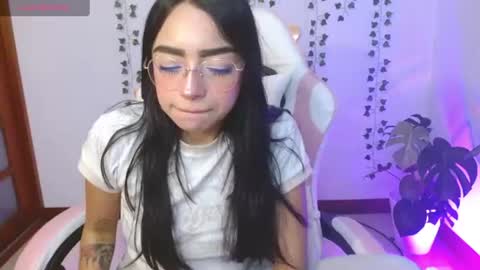 hellokitty_valery1 online show from 07/10/26, 02:38