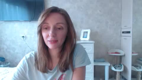 Snapshot of hellokittykaty chatting on 03/20/26, 06:29 Victory online show from 03/20/26, 06:29