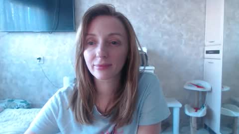 Snapshot of hellokittykaty chatting on 04/06/26, 05:52 Victory online show from 04/06/26, 05:52