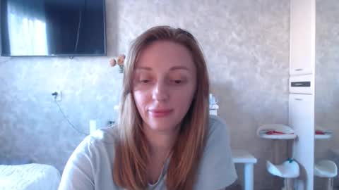 Snapshot of hellokittykaty chatting on 04/20/26, 06:27 Victory online show from 04/20/26, 06:27