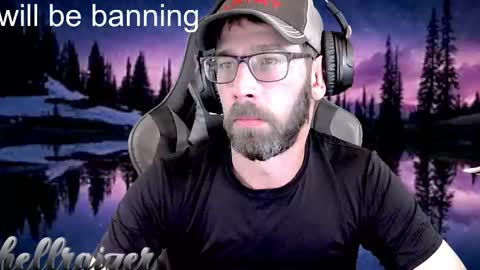 Snapshot of hellraizer chatting on 10/12/25, 01:21 hellraizer online show from 10/12/25, 01:21