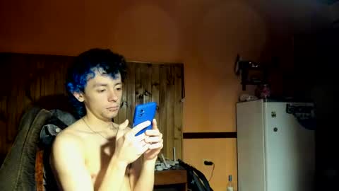 Snapshot of helokitkat chatting on 10/15/25, 02:55 helokitkat online show from 10/15/25, 02:55