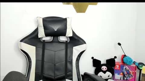 heluehorny13 online show from 12/12/24, 07:30