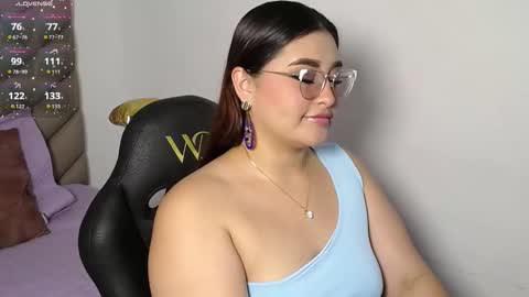 Zahira online show from 10/21/25, 07:36