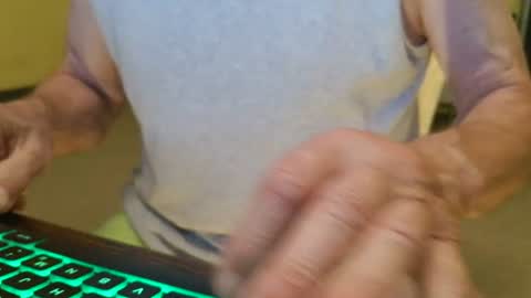 Helvell online show from 07/30/26, 07:46