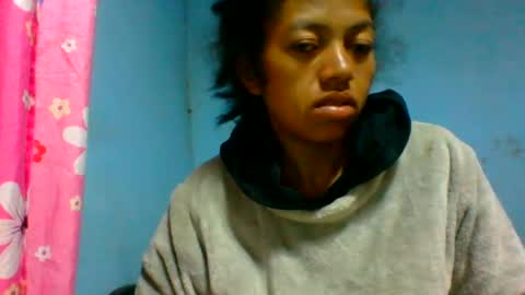 Snapshot of henitsaldy chatting on 07/09/26, 02:15 henitsaldy online show from 07/09/26, 02:15