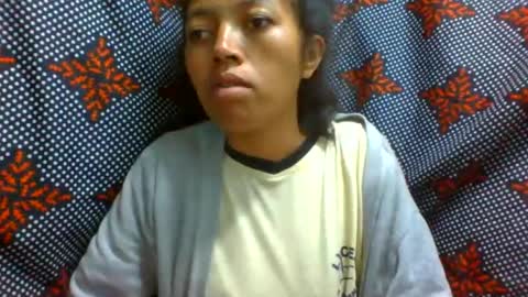 Snapshot of henitsaldy chatting on 07/15/26, 03:28 henitsaldy online show from 07/15/26, 03:28