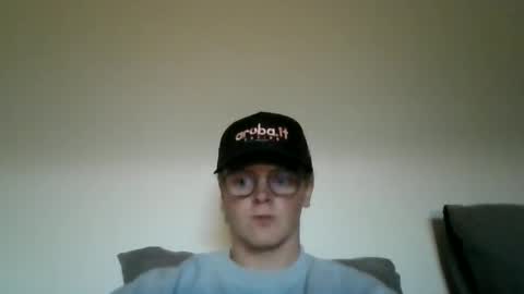 Snapshot of henrietje chatting on 05/17/26, 06:15 henrietje online show from 05/17/26, 06:15