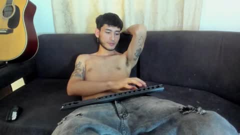 henrik_senn online show from 11/08/25, 11:32