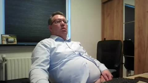 henrikrp1971 online show from 02/12/26, 03:07