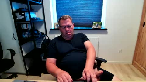Snapshot of henrikrp1971 chatting on 07/01/26, 09:22 henrikrp1971 online show from 07/01/26, 09:22