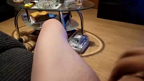 Henrybones online show from 10/13/25, 04:40