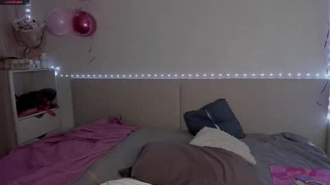 Snapshot of henta1sonya chatting on 03/01/26, 05:09 hentaisonya online show from 03/01/26, 05:09