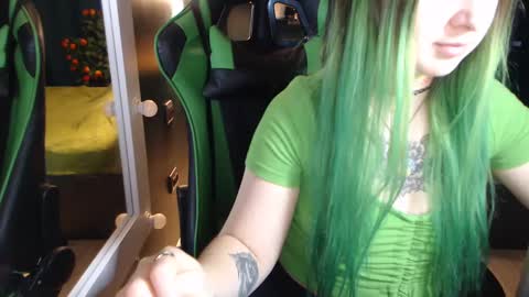 Hentaishiing online show from 09/24/25, 01:58