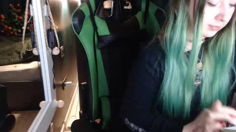 Hentaishiing online show from 11/20/25, 10:53