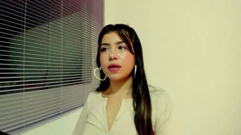 hera online show from 03/28/26, 03:17