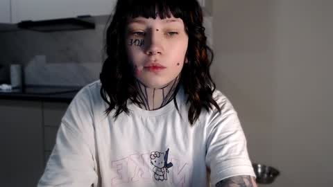 Snapshot of herbal_helpmepls chatting on 12/27/24, 03:04 dirty Diana online show from 12/27/24, 03:04