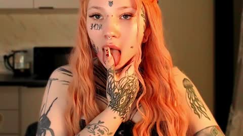 Snapshot of herbal_helpmepls chatting on 01/29/25, 12:01 dirty Diana online show from 01/29/25, 12:01