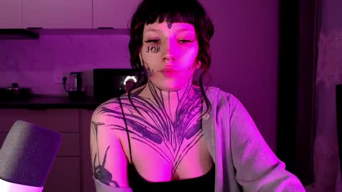 Snapshot of herbal_helpmepls chatting on 02/06/25, 03:27 dirty Diana online show from 02/06/25, 03:27