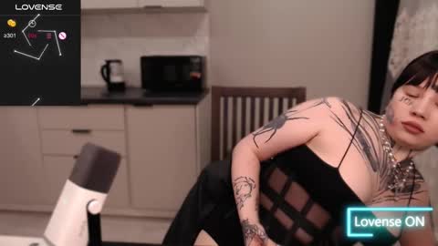 Snapshot of herbal_helpmepls chatting on 03/01/25, 06:32 dirty Diana online show from 03/01/25, 06:32