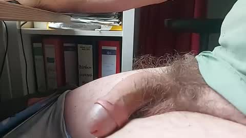 Snapshot of herbielonger6 chatting on 03/13/26, 11:06 herbielonger6 online show from 03/13/26, 11:06