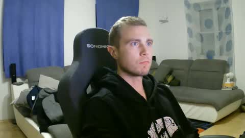 Snapshot of herbstenden chatting on 02/20/26, 07:58 John Pearl online show from 02/20/26, 07:58