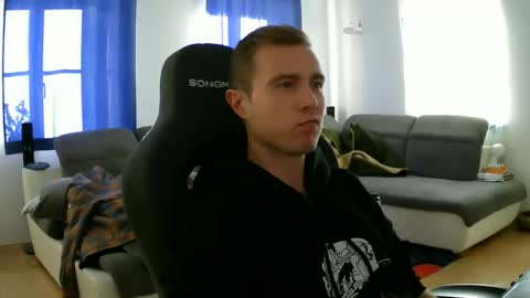 Snapshot of herbstenden chatting on 02/27/26, 03:12 John Pearl online show from 02/27/26, 03:12