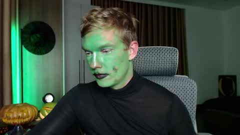 Gregblonde  Alextattoo online show from 10/31/25, 06:09