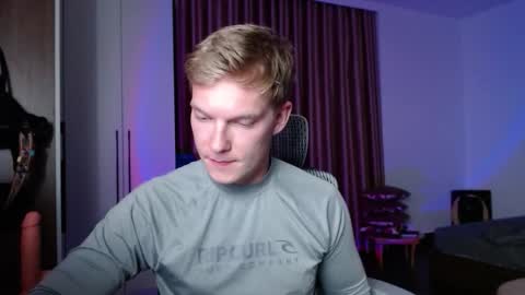 Gregblonde  Alextattoo online show from 11/18/25, 01:37