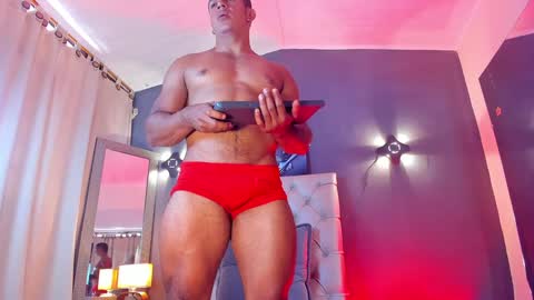 Snapshot of herculeswheeler chatting on 01/18/25, 06:53 Hercules online show from 01/18/25, 06:53