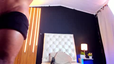 Snapshot of herculeswheeler chatting on 02/26/25, 06:21 Hercules online show from 02/26/25, 06:21