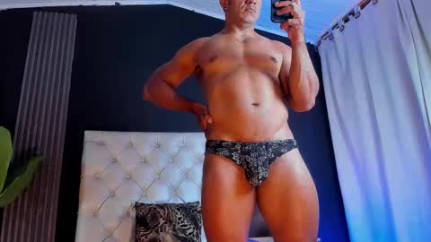 Snapshot of herculeswheeler chatting on 03/12/25, 08:31 Hercules online show from 03/12/25, 08:31