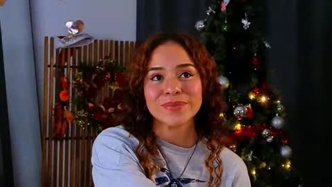 Snapshot of hercyqueen chatting on 12/03/25, 03:03 hercyqueen online show from 12/03/25, 03:03