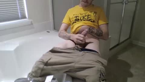 Snapshot of here4fantasyyy chatting on 05/01/26, 02:32 here4fantasyyy online show from 05/01/26, 02:32