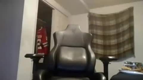 Snapshot of hereforbootyyy chatting on 12/13/24, 06:21 Hereforbootyyyy online show from 12/13/24, 06:21