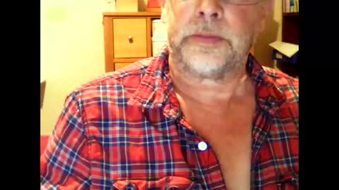 Snapshot of hereford66 chatting on 10/18/25, 10:05 hereford66 online show from 10/18/25, 10:05