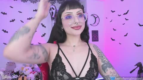 Snapshot of herinfernalmajesty chatting on 12/12/24, 04:48  Marie  online show from 12/12/24, 04:48