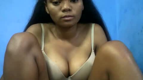 Snapshot of herisse01 chatting on 04/09/26, 08:03 herisse01 online show from 04/09/26, 08:03