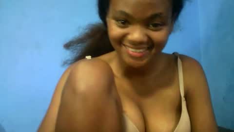 Snapshot of herisse01 chatting on 04/21/26, 05:50 herisse01 online show from 04/21/26, 05:50