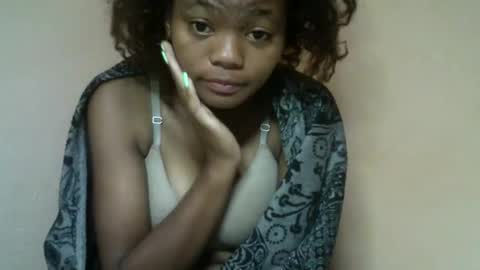 Snapshot of herisse01 chatting on 05/18/26, 10:48 herisse01 online show from 05/18/26, 10:48