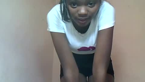 Snapshot of herisse01 chatting on 06/21/26, 10:12 herisse01 online show from 06/21/26, 10:12