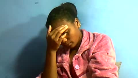 Snapshot of herisse01 chatting on 07/07/26, 07:29 herisse01 online show from 07/07/26, 07:29