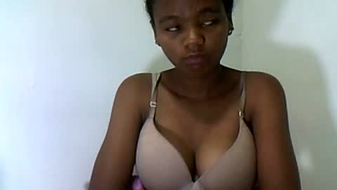 Snapshot of herisse01 chatting on 07/19/26, 08:29 herisse01 online show from 07/19/26, 08:29